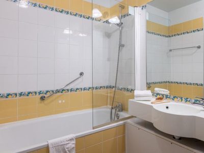 47229002-Original