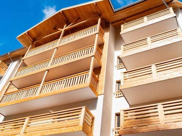 49084122-Original